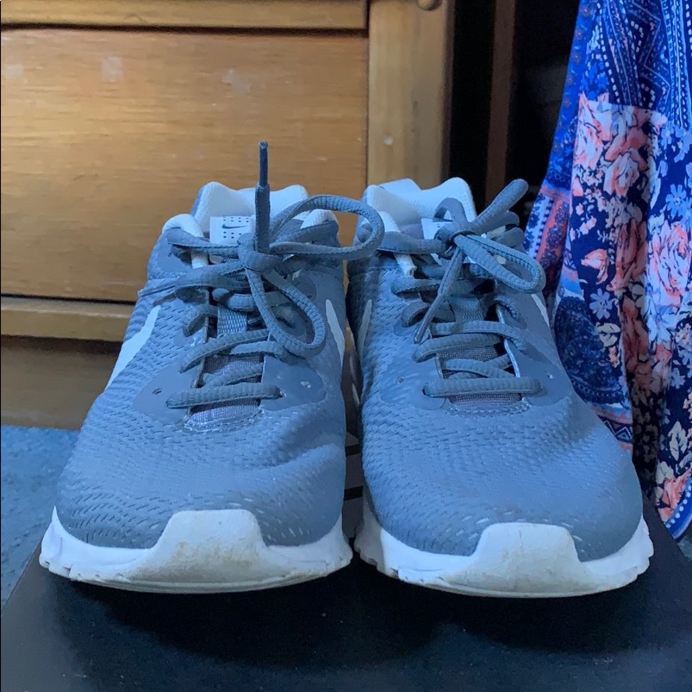 Blue Nike Air Sneakers - Picture 4 of 8